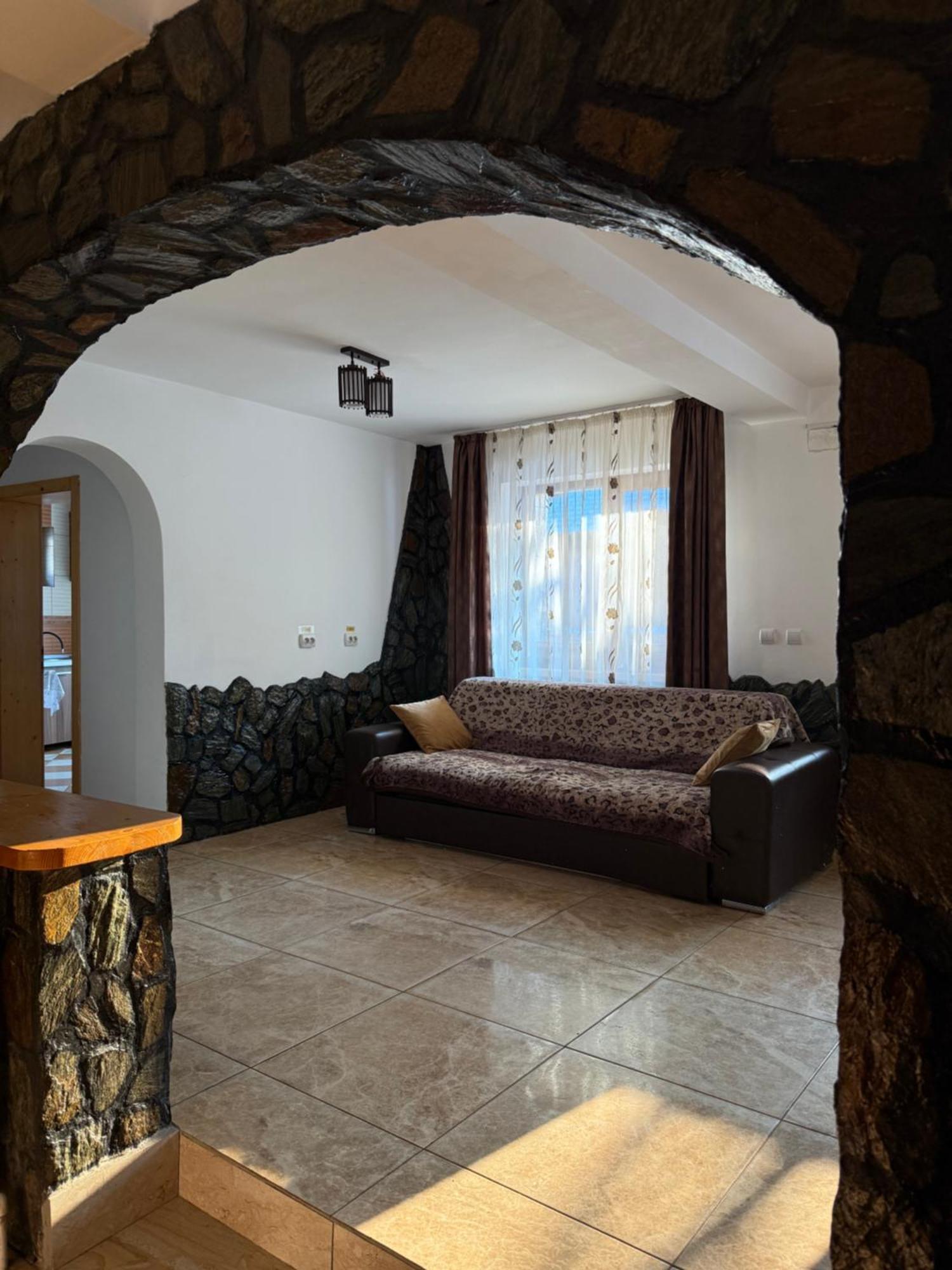 فيلا Casa Maryon Rucăr المظهر الخارجي الصورة