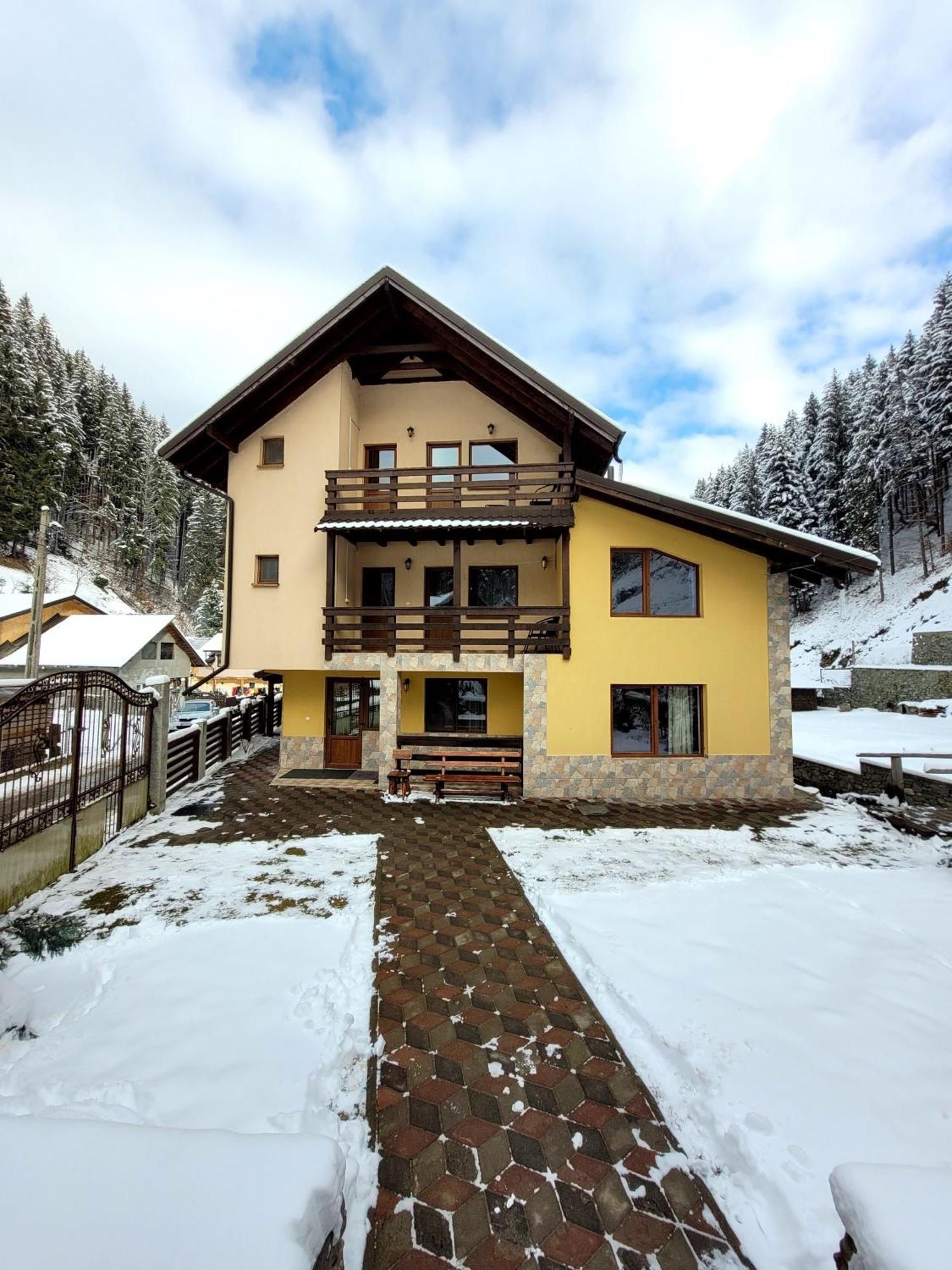 فيلا Casa Maryon Rucăr المظهر الخارجي الصورة